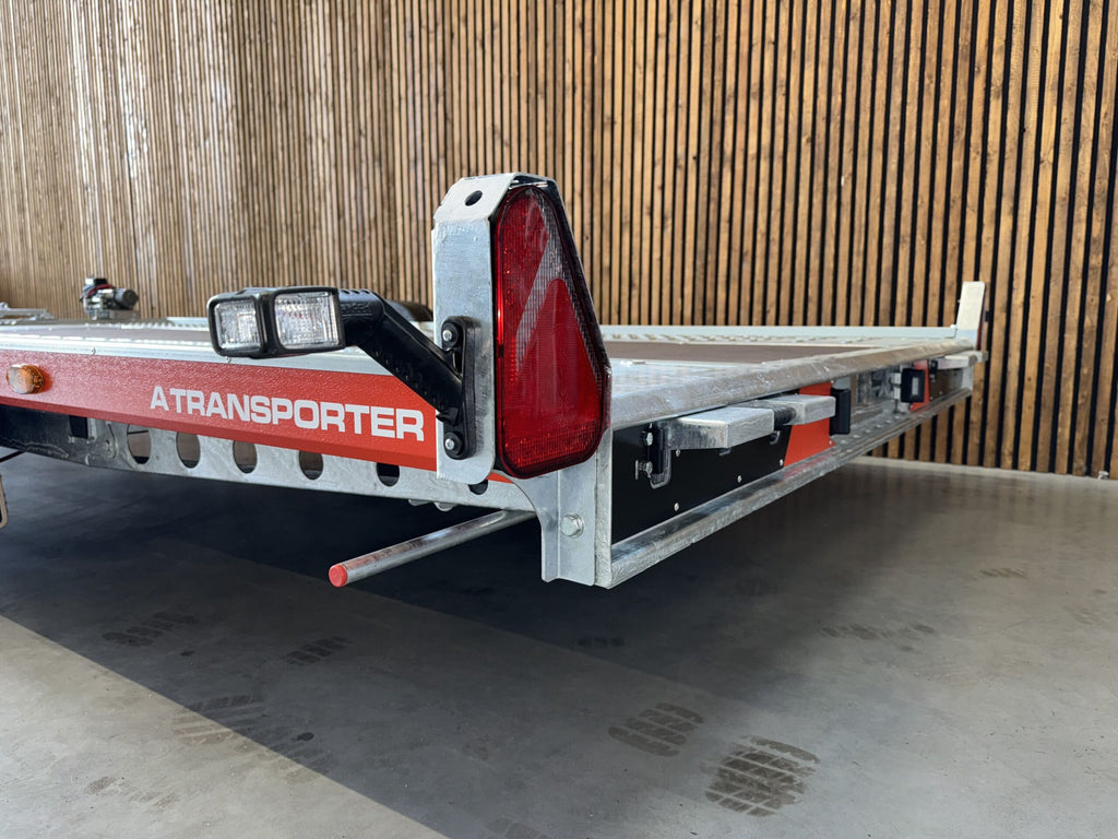 Brian James A Transporter 400×190 2-osiowy 12 cali 2700kg SK-78UYN