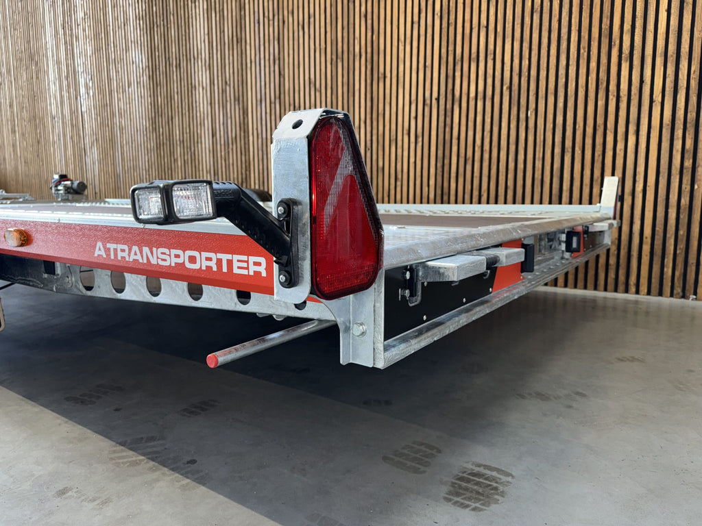 Brian James A Transporter 450×200 2-osiowy 12 cali 3000kg SK-OPIY