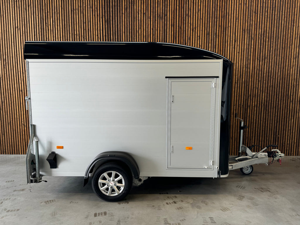 Debon Roadster C300 300x155x190 1300kg IKl