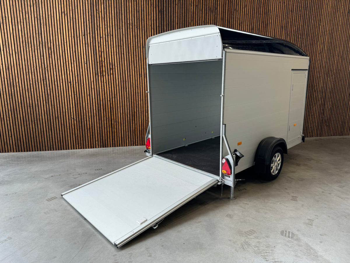 Debon Roadster C300 300x155x190 1300kg IKl