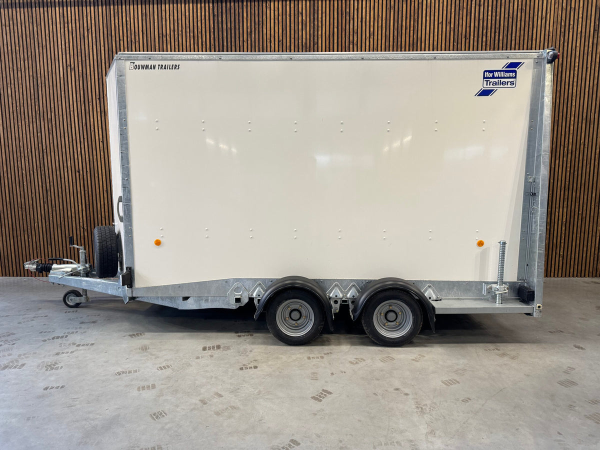 Ifor Williams Boxvan BV126G Zamknięta przyczepa 364x173x214 3500kg IO-78
