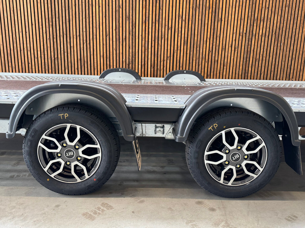 Brian James A Transporter 500×200 2-osiowy 12 cali 3500kg SK-143E