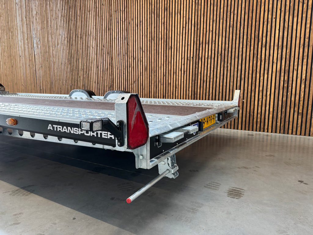 Brian James A Transporter 500×200 2-osiowy 12 cali 3500kg SK-143E