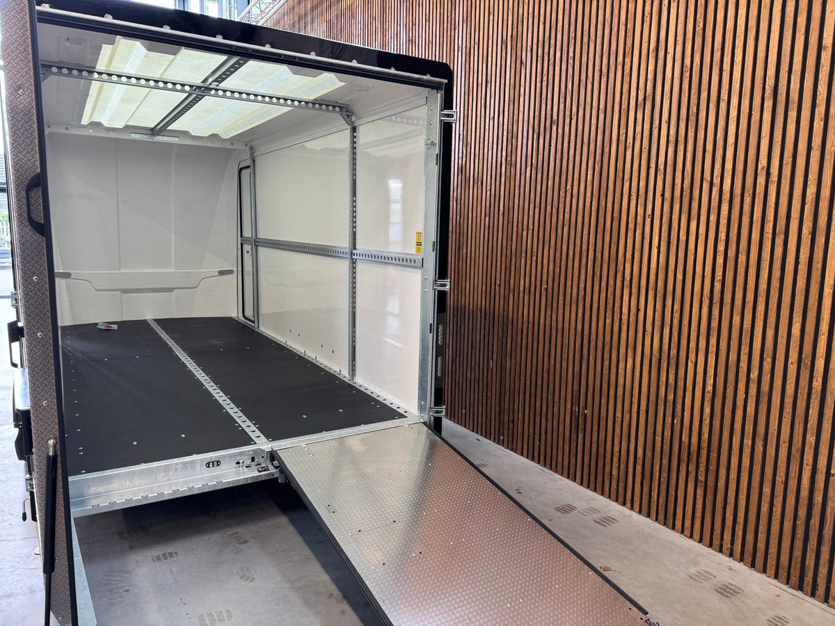 Brian James Box 450×190 3000 kg